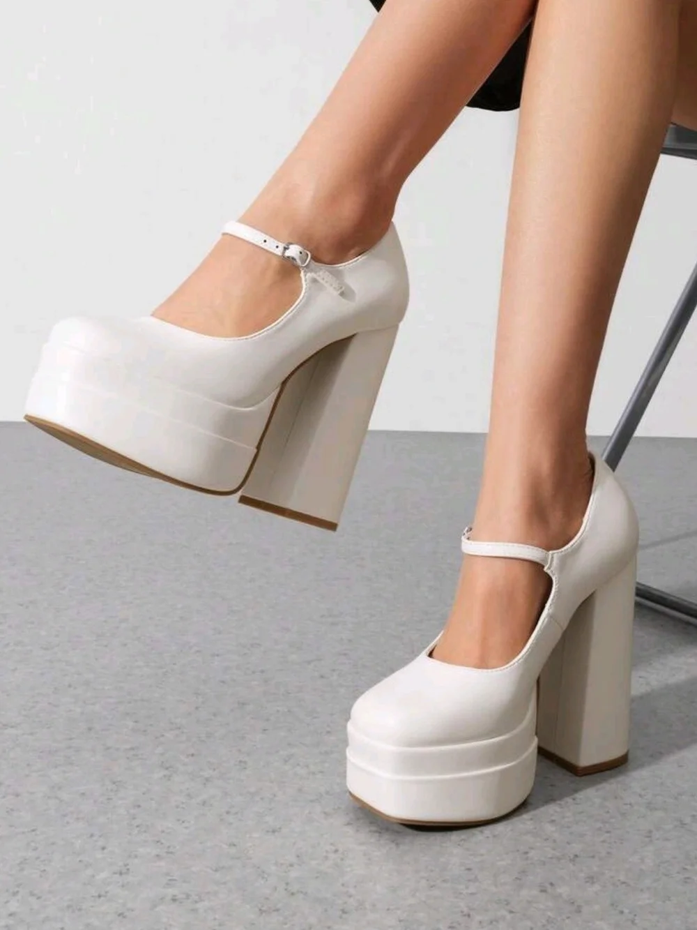 Dream Pairs White Mary Jane Platform Pumps